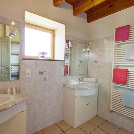 Holiday home De Charme Avec Cheminee, Grand Jardin Et Balades, Animaux Acceptes - Fr-1-496-60 Les Salles
